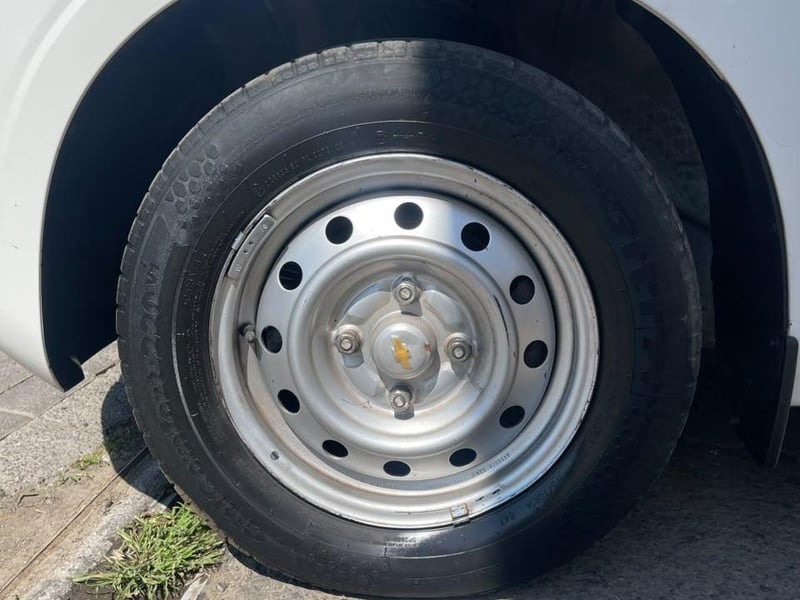 Chevrolet N400 2022 - Imagen 5 de 14