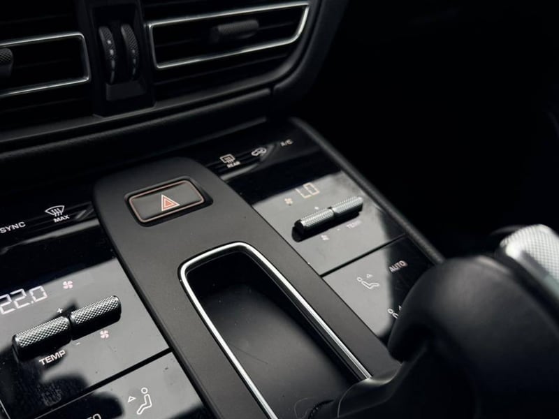 Porsche MACAN 2023 - Imagen 17 de 20