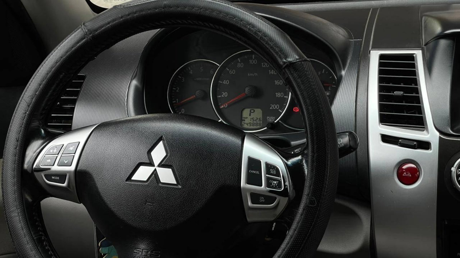Mitsubishi Montero Sport 2013 - Imagen 10 de 14
