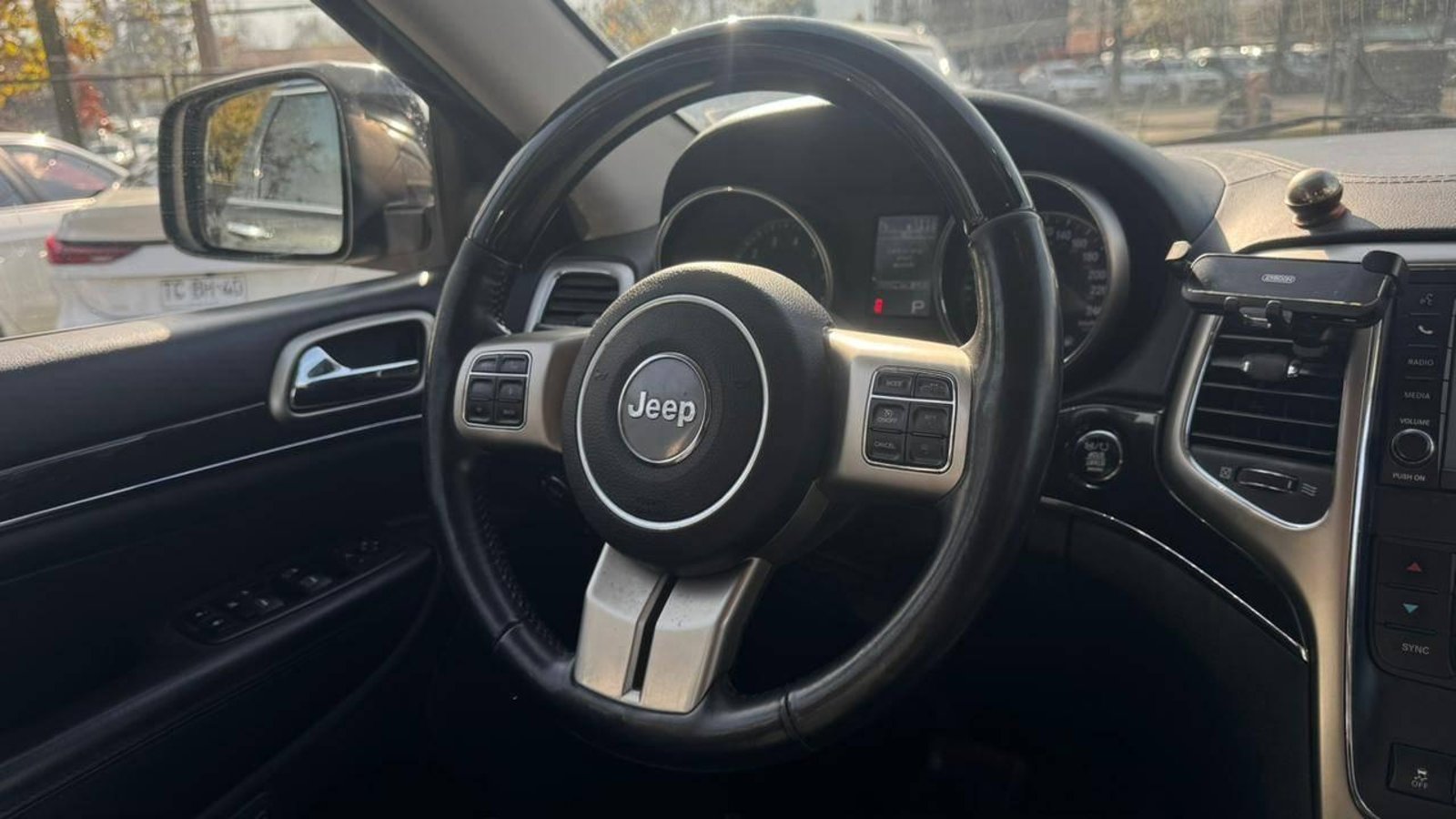 Jeep GRAND CHEROKEE 2012 - Imagen 12 de 20