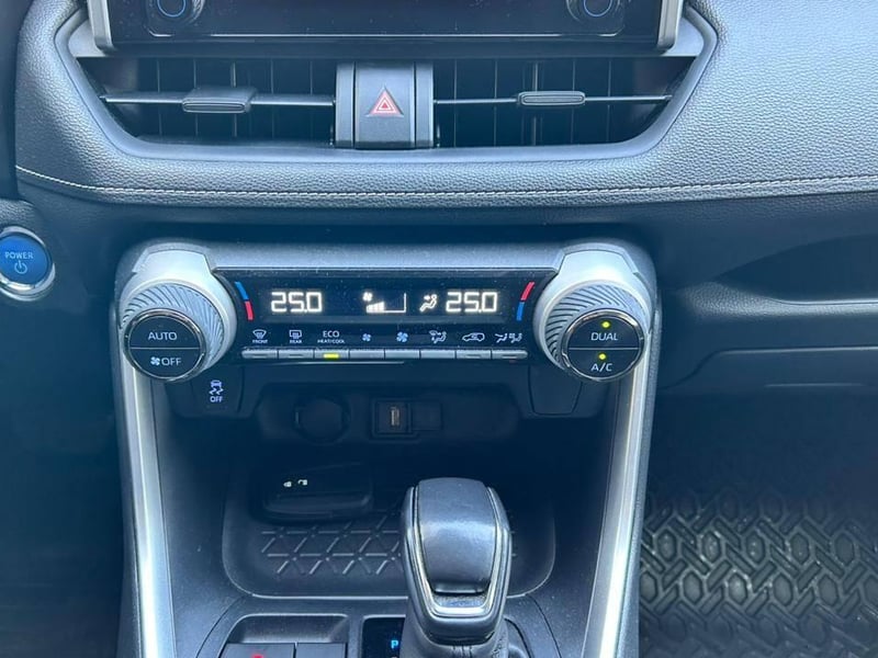 Toyota NEW RAV4 2021 - Imagen 15 de 20