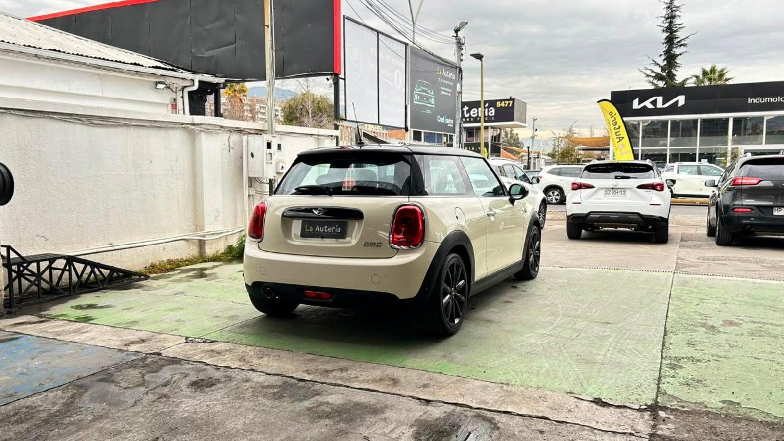 MINI F56 Cooper 2016 - Foto 3 de 20