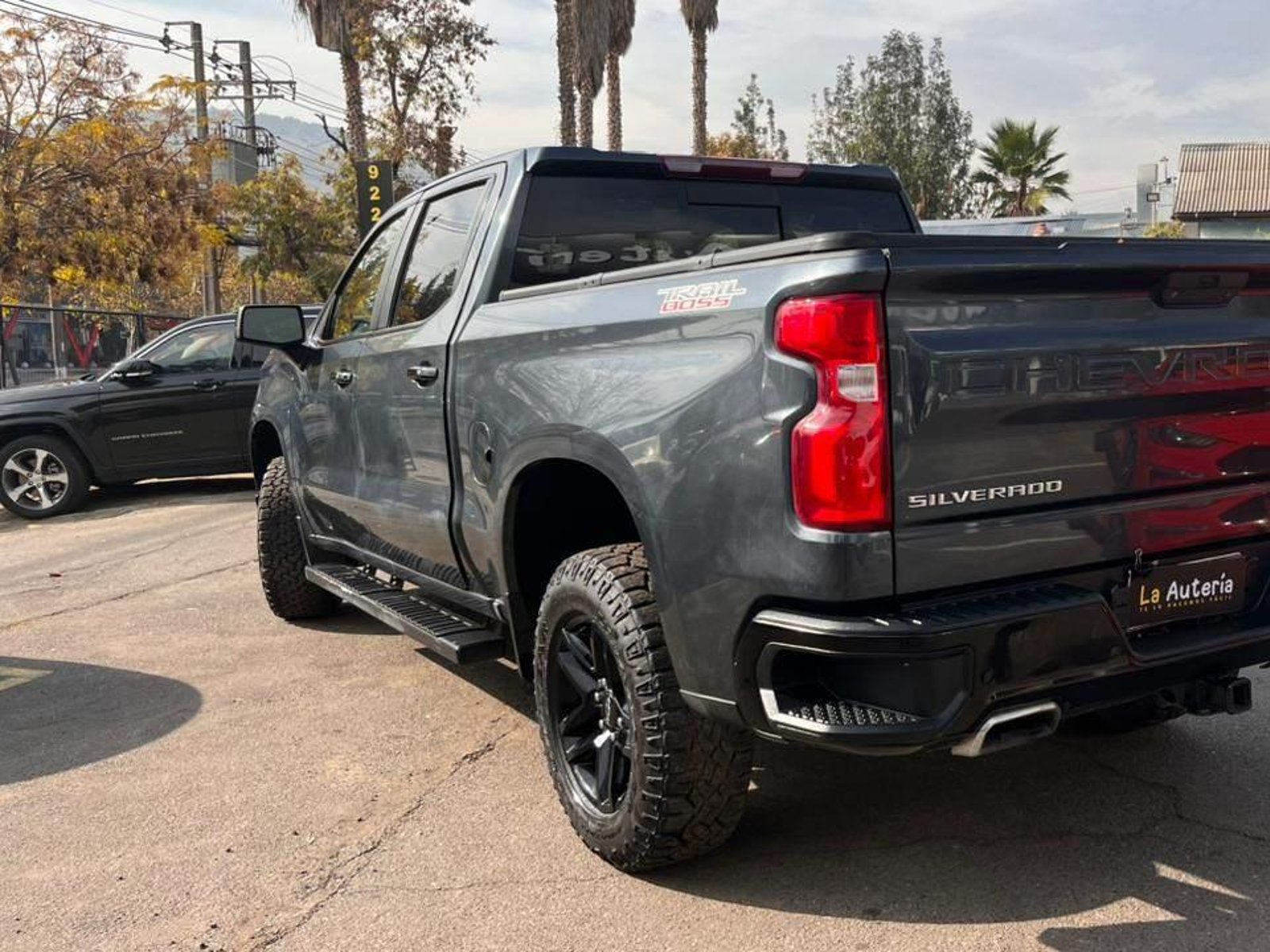 Chevrolet Silverado 2020 - Foto 3 de 20