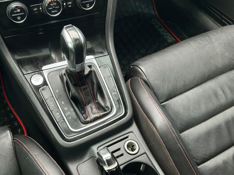 Volkswagen GOLF 2017 - Imagen 14 de 20