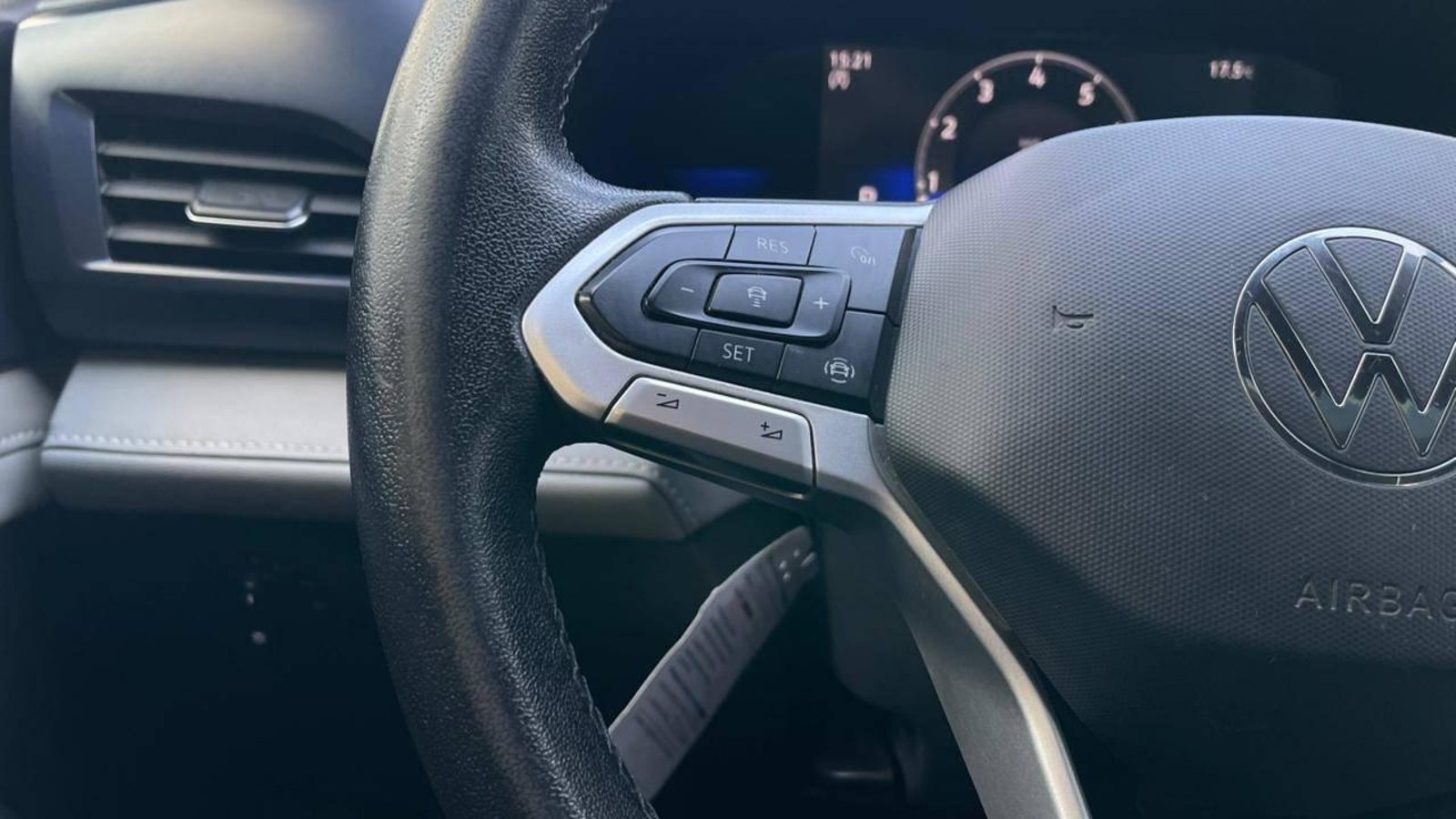 Volkswagen Taos 2022 - Imagen 11 de 18