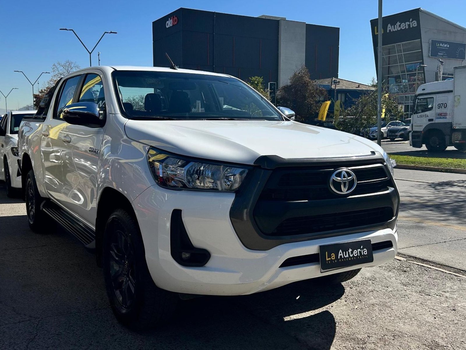 Toyota Hilux 2025 - Foto 2 de 20