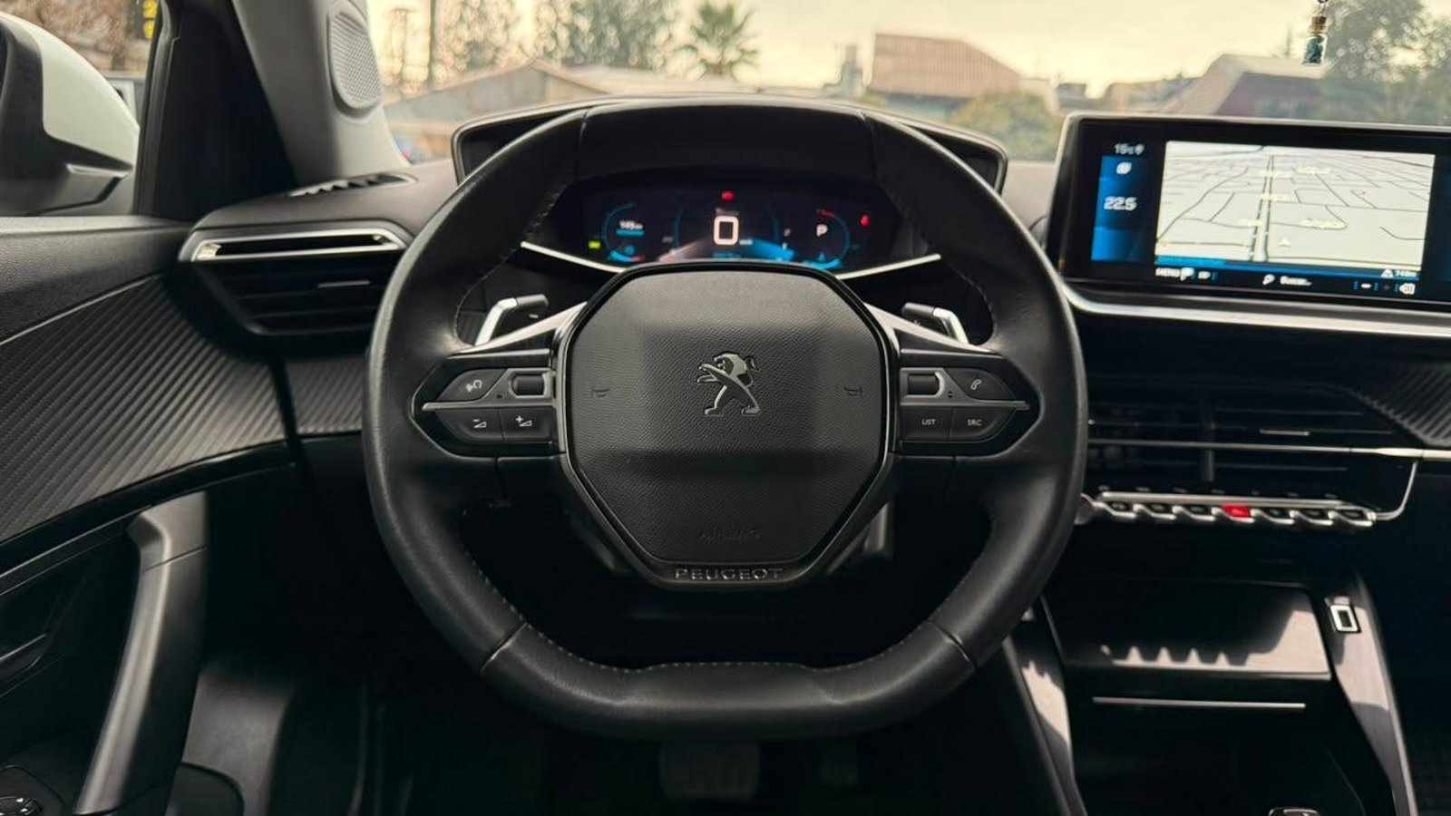 Peugeot 2008 ALLURE 1.2 2022 - Imagen 8 de 20