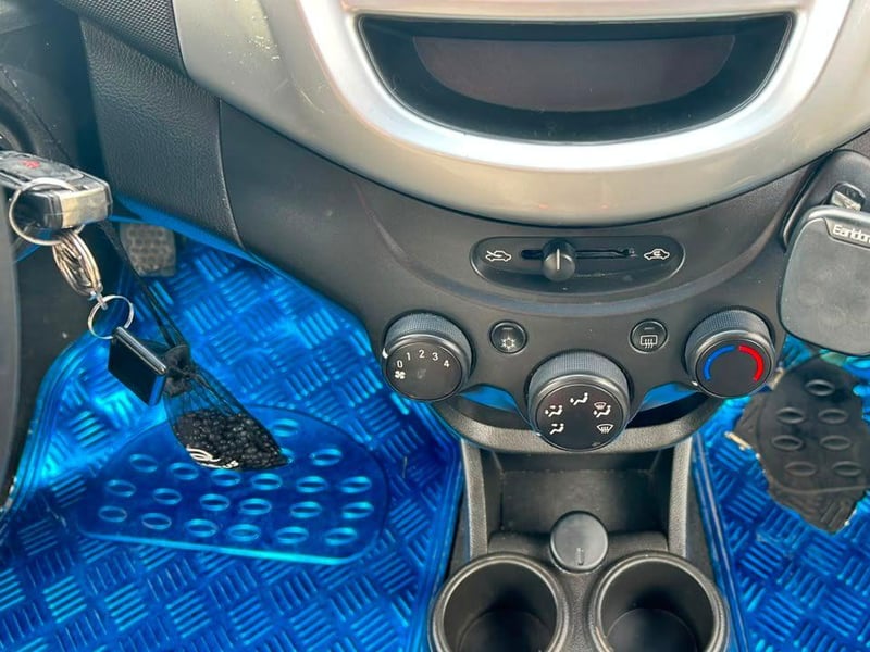 Chevrolet Spark 2020 - Imagen 14 de 20