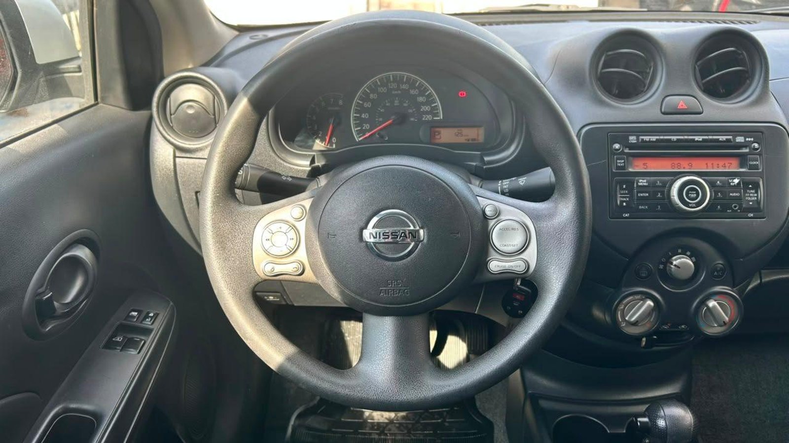 Nissan Versa 2013 - Imagen 6 de 20