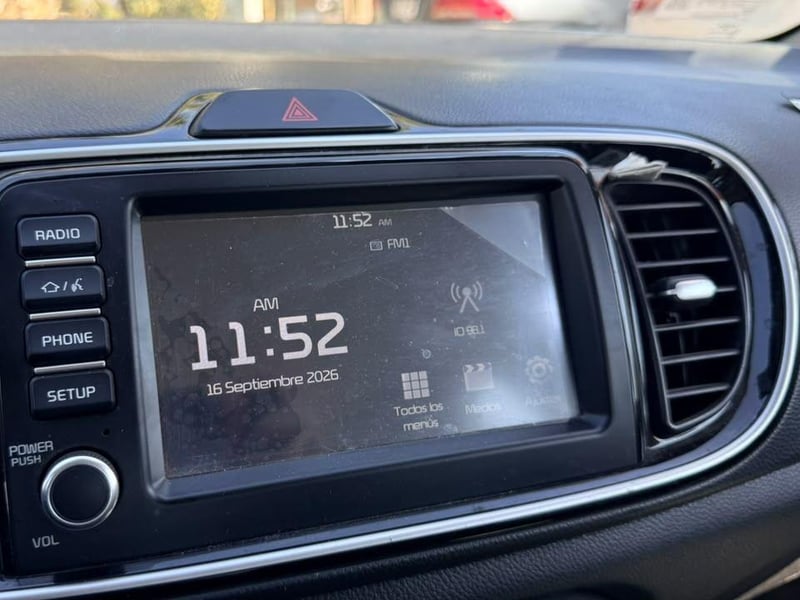 Kia SOLUTO 2025 - Imagen 10 de 18