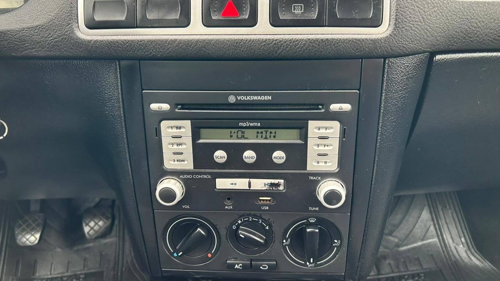 Volkswagen Bora 2009 - Imagen 10 de 17