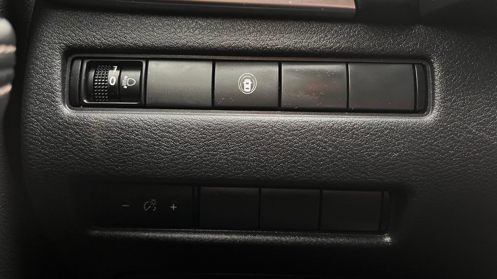 NISSAN X TRAIL 4X2 5P CVT 2.5 2023 - Imagen 7 de 20