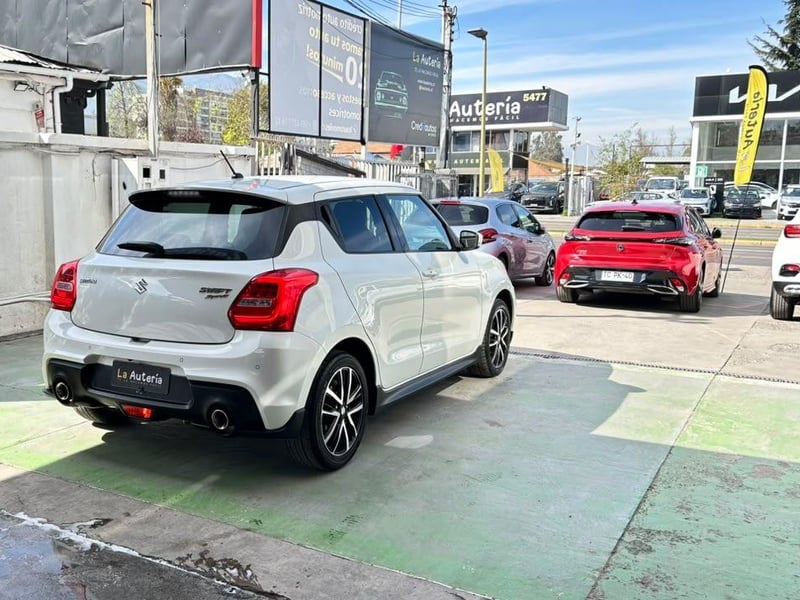 Suzuki SWIFT 2023 - Imagen 3 de 20