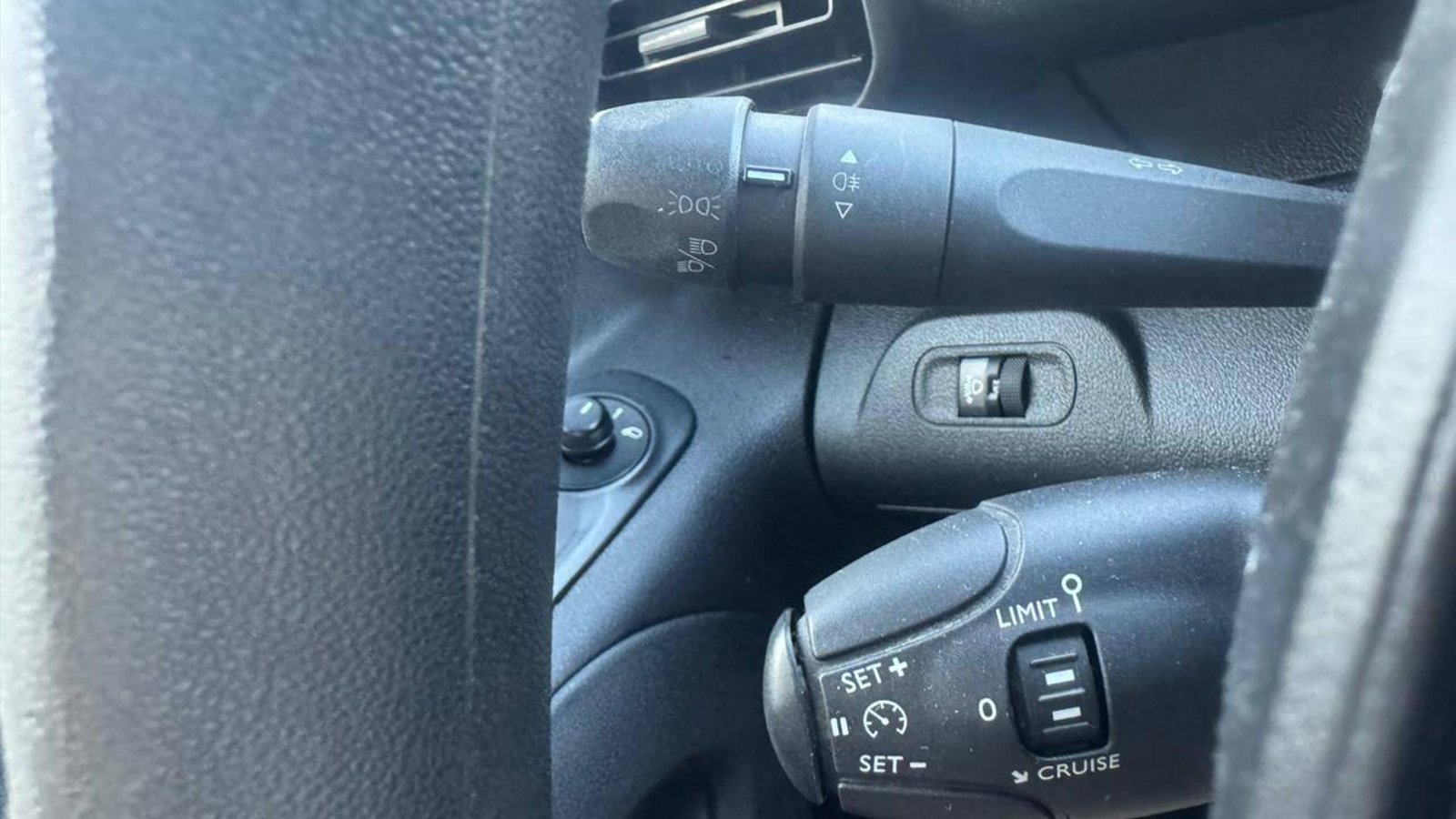 Peugeot Partner 2021 - Imagen 8 de 10