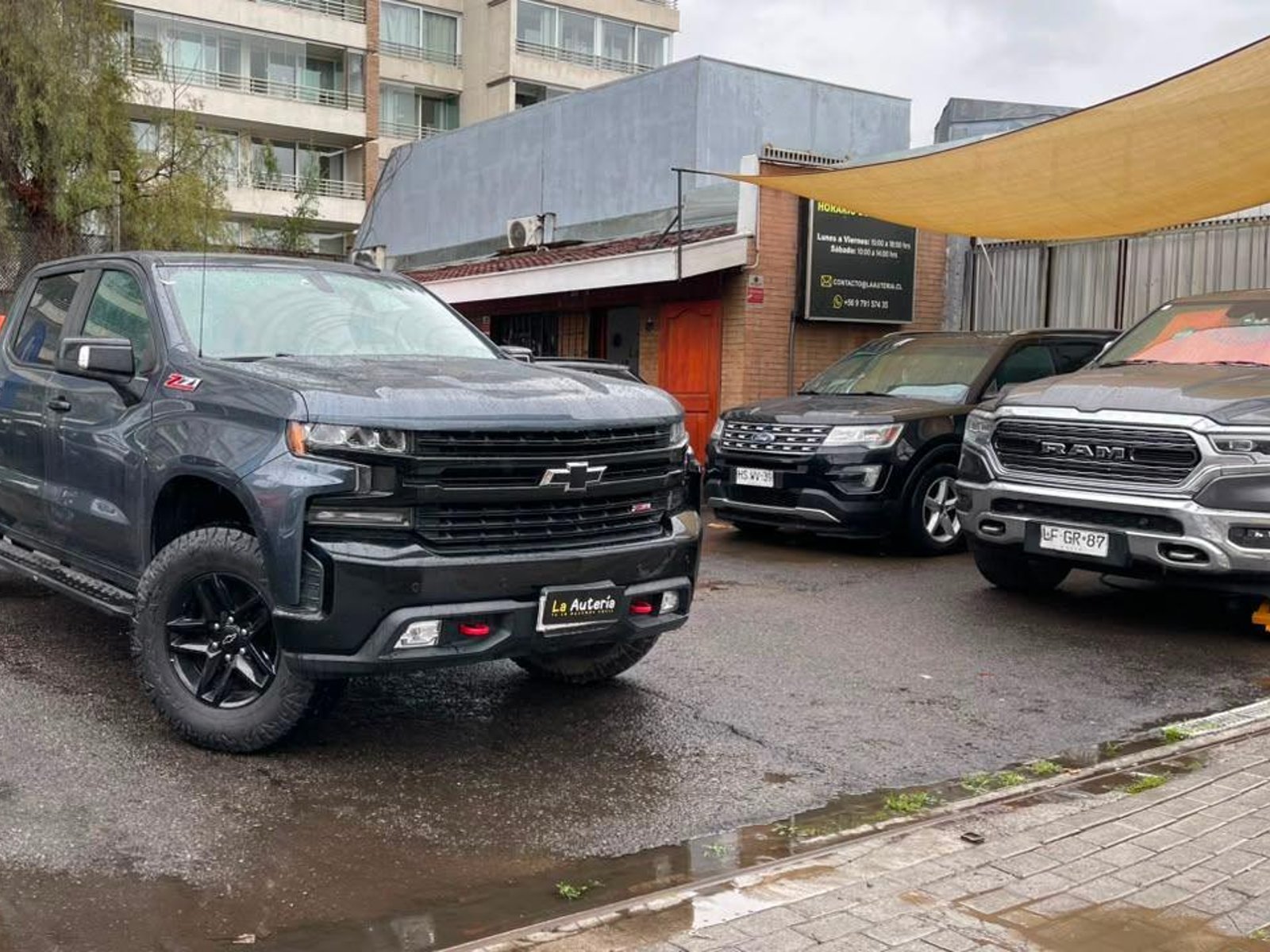 Chevrolet SILVERADO DCAB 5.3 AUT 2019 - Foto 2 de 14