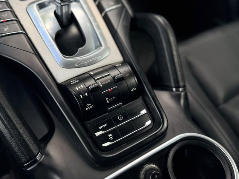 Porsche CAYENNE 2014 - Imagen 17 de 20