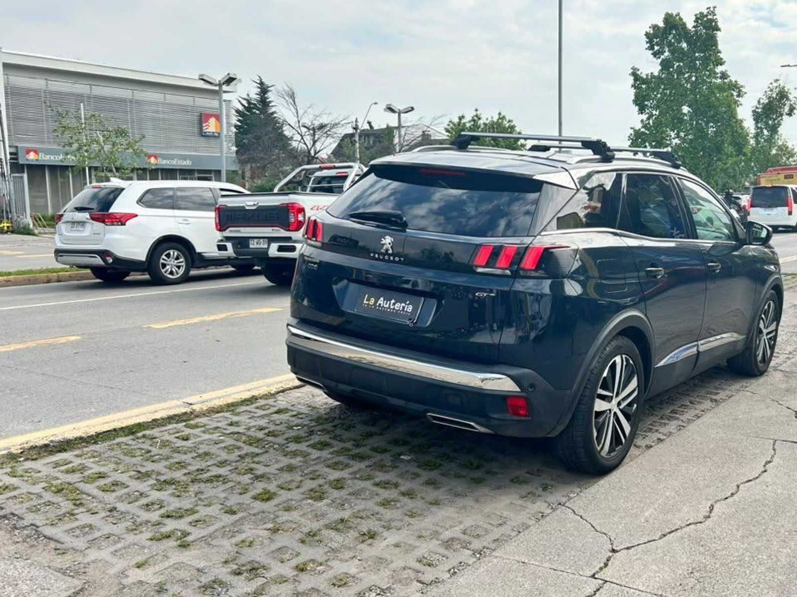 Peugeot 3008 2018 - Foto 3 de 20