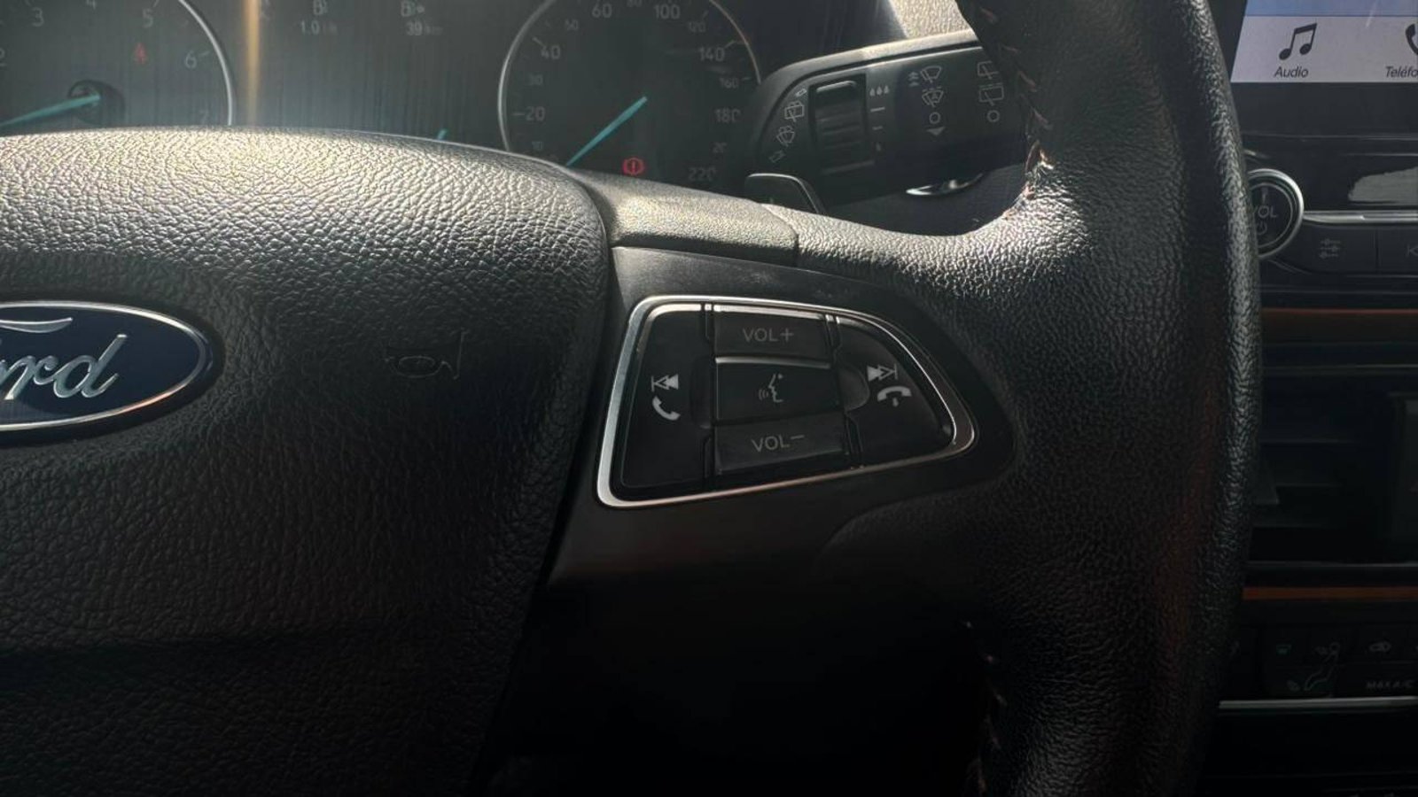 FORD ECOSPORT 2019 - Imagen 13 de 19