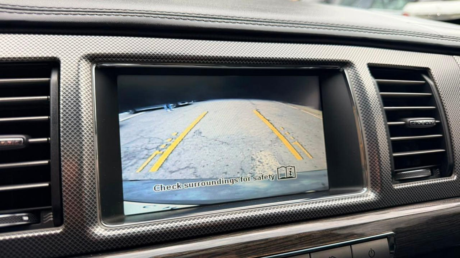 Jaguar XF R 2010 - Imagen 12 de 20