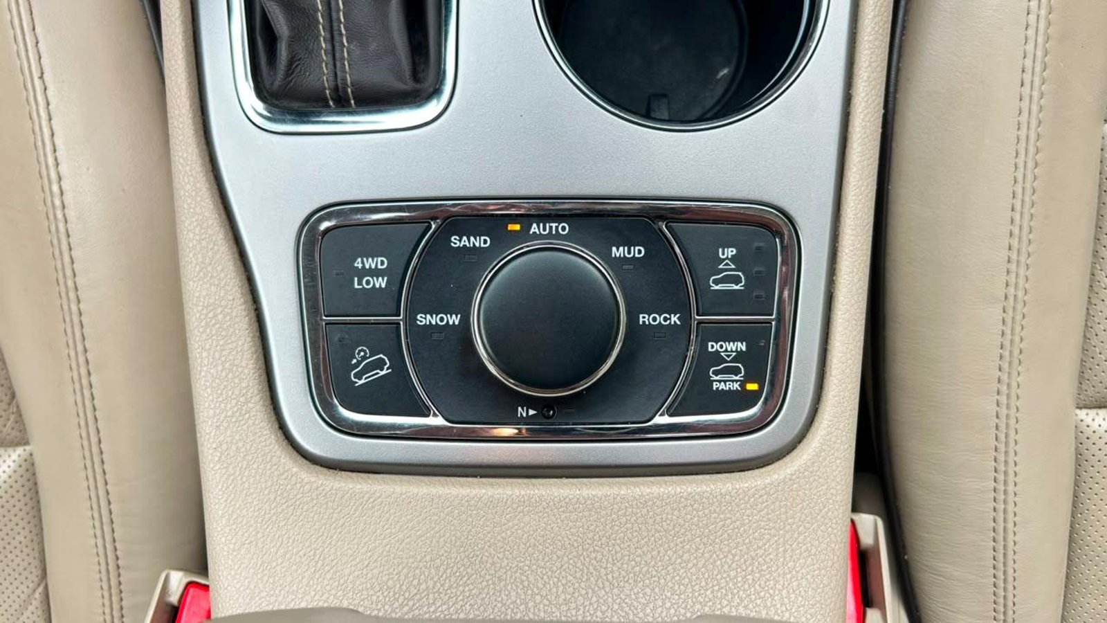 Jeep Grand Cherokee 2018 - Imagen 18 de 20