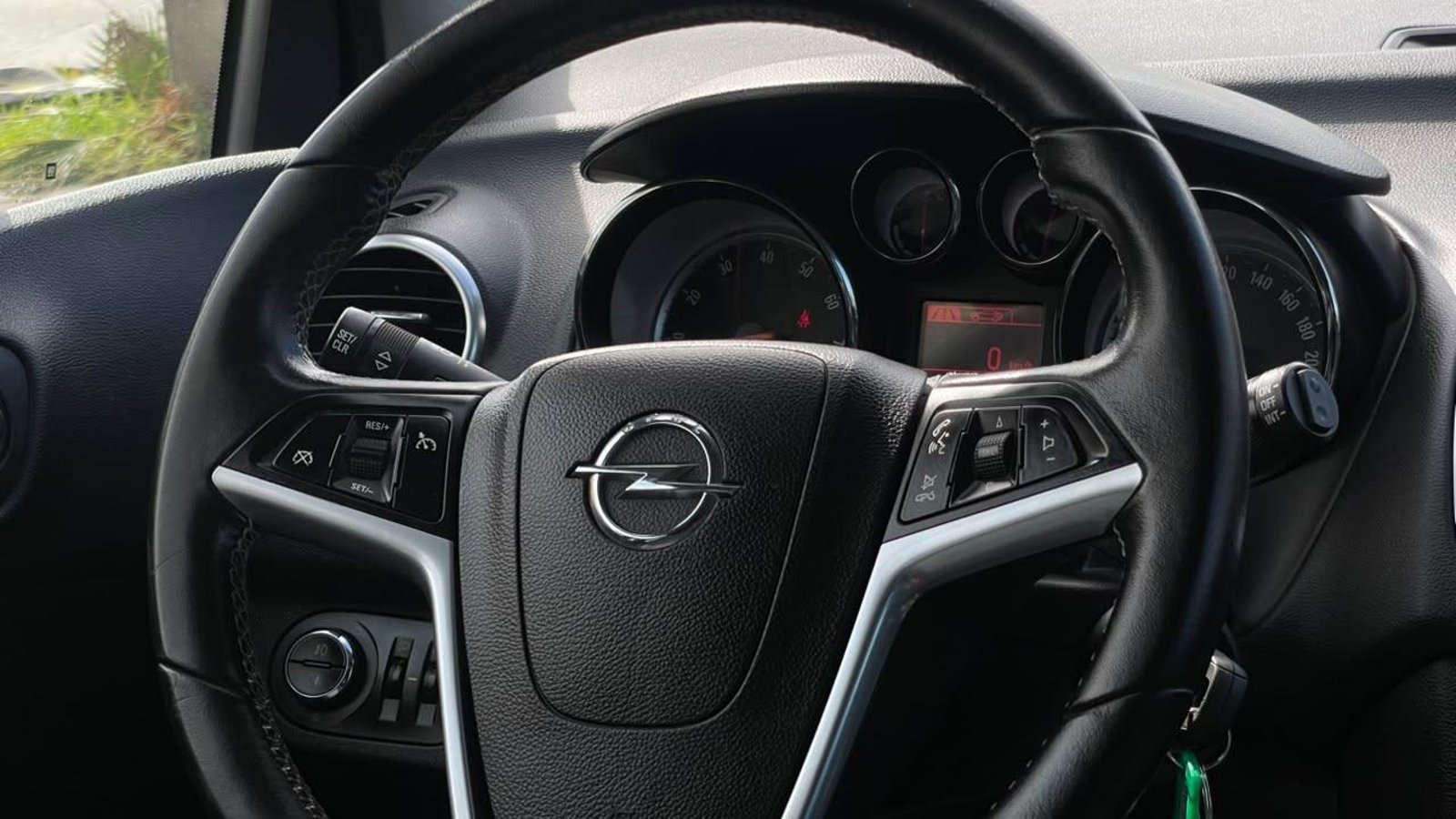 Opel MERIVA COSMO 1 4 AT 2017 - Imagen 11 de 14