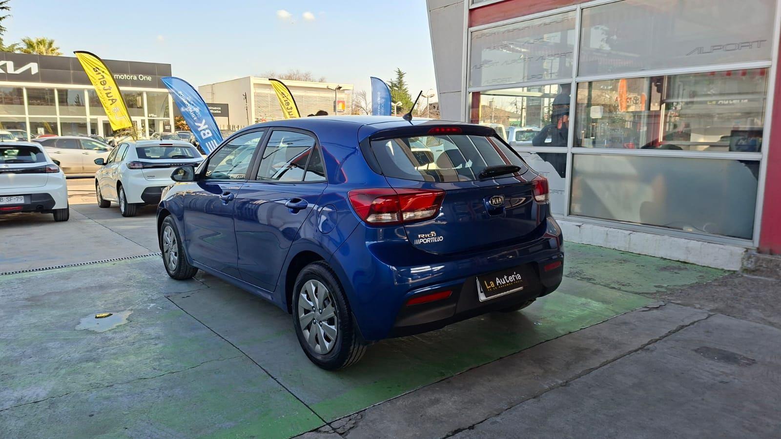 Kia RIO 5 2019 - Imagen 4 de 18