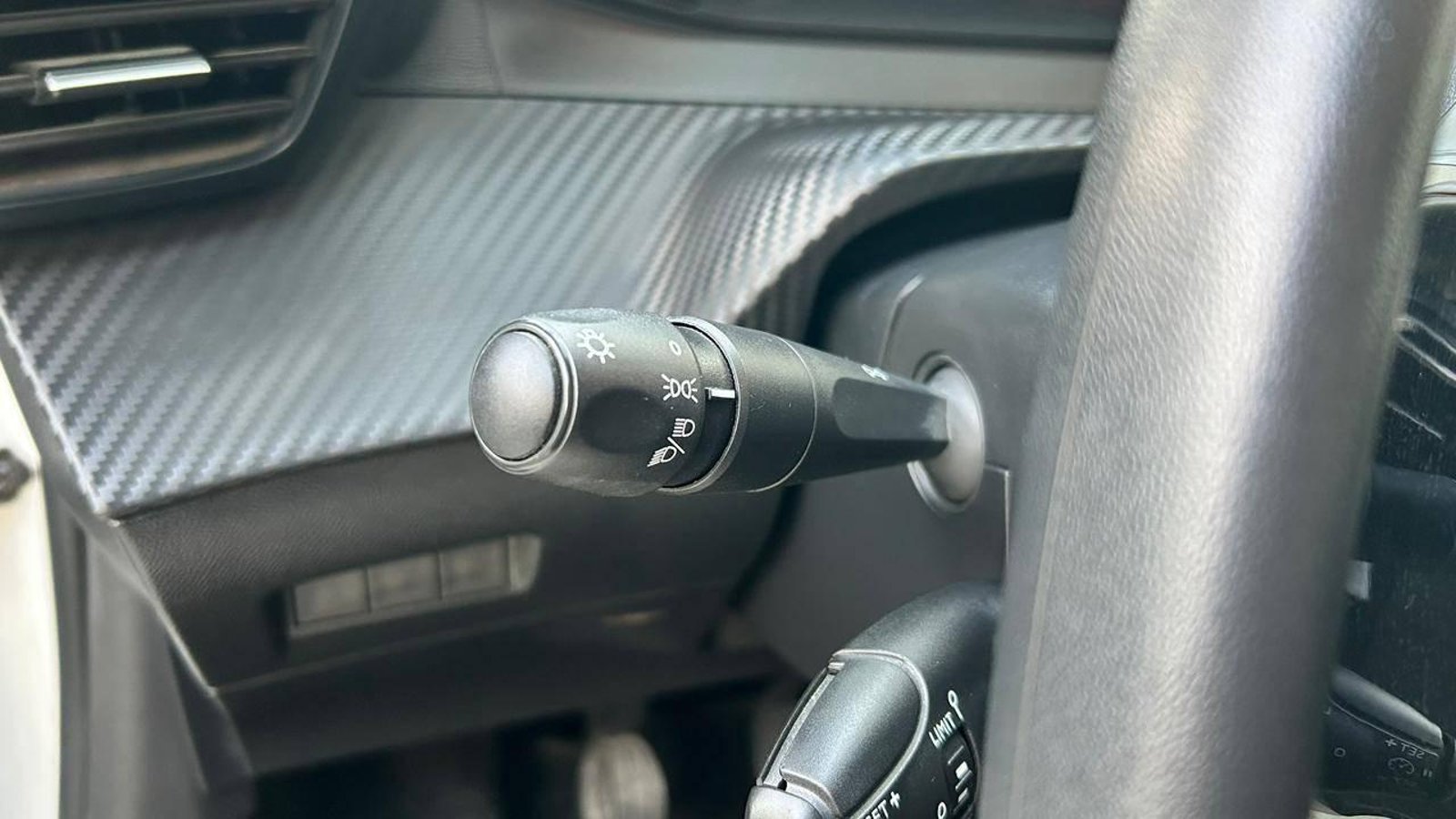 Peugeot 208 2024 - Imagen 17 de 20