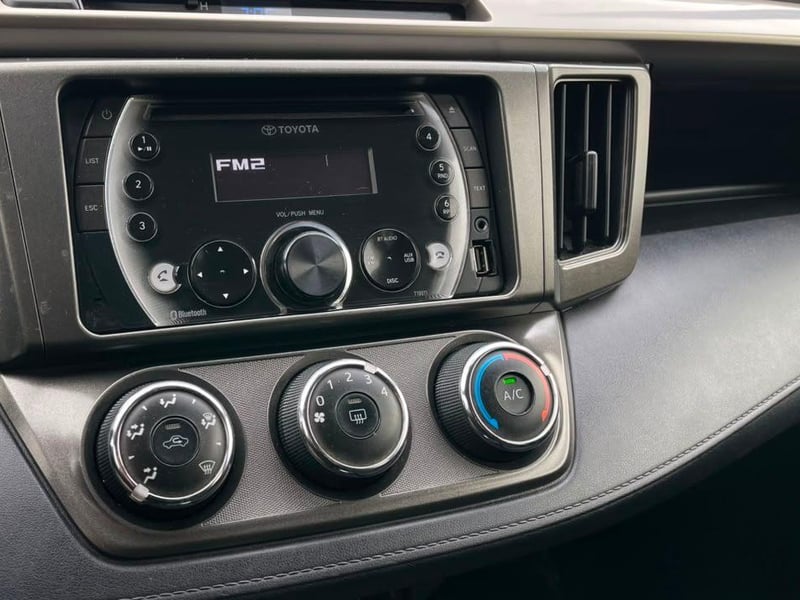 Toyota RAV4 2015 - Imagen 16 de 18