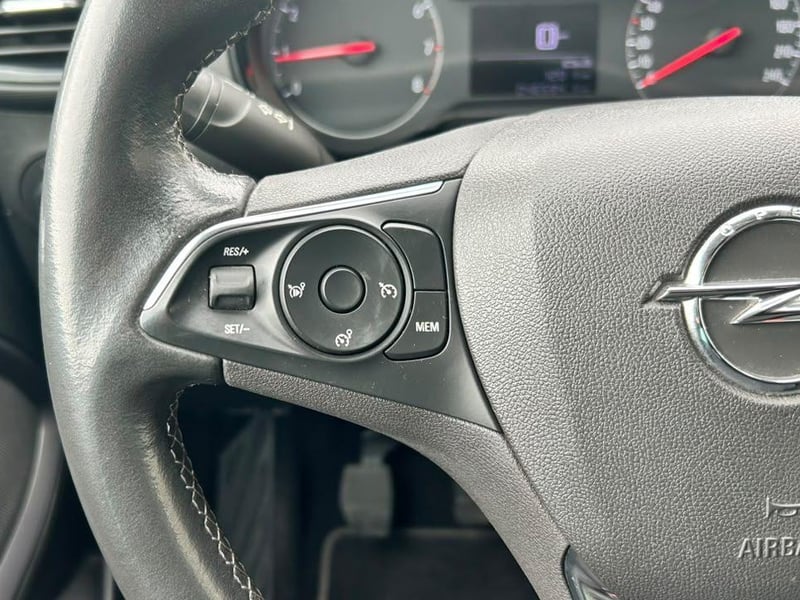 Opel CROSSLAND 2022 - Imagen 17 de 20