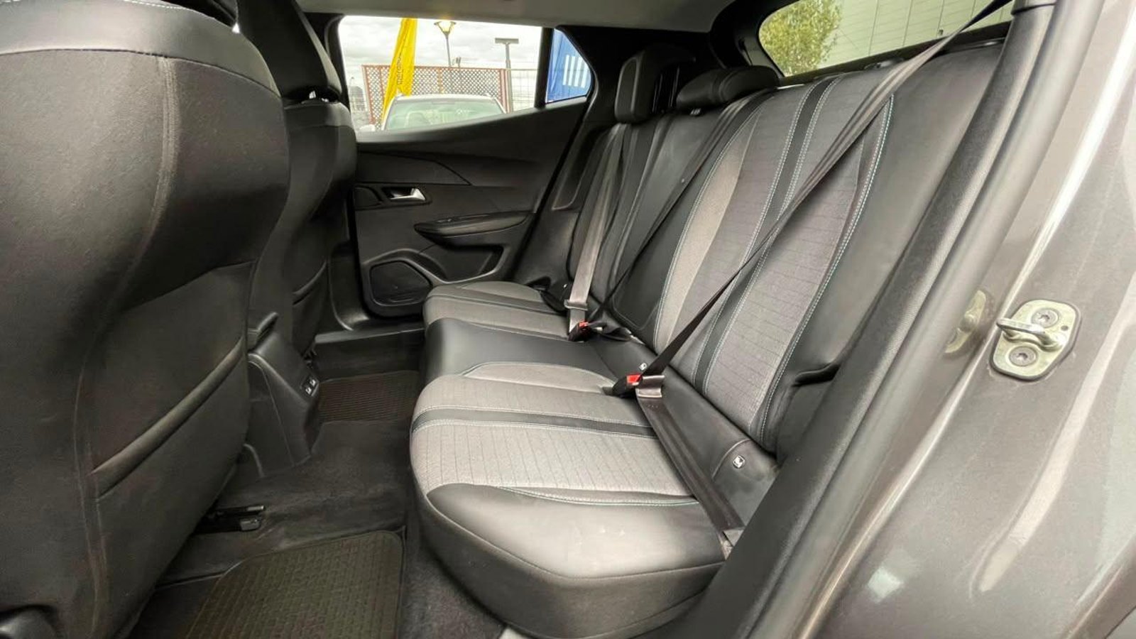 Peugeot 2008 2023 - Imagen 6 de 15