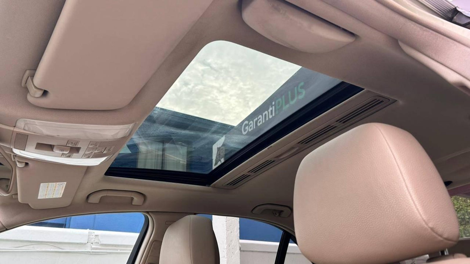 Mercedes Benz C200 2012 - Imagen 8 de 20