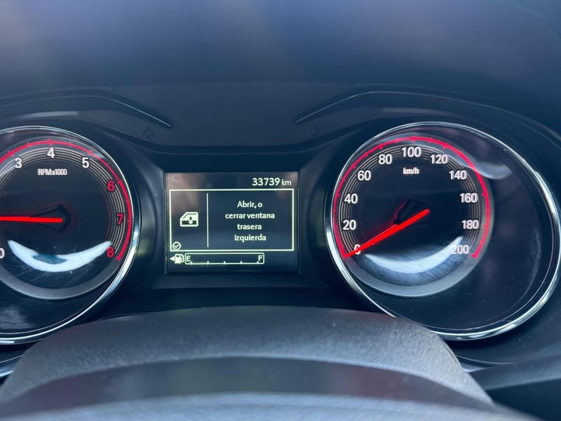 Chevrolet Onix Turbo 2024 - Imagen 8 de 18