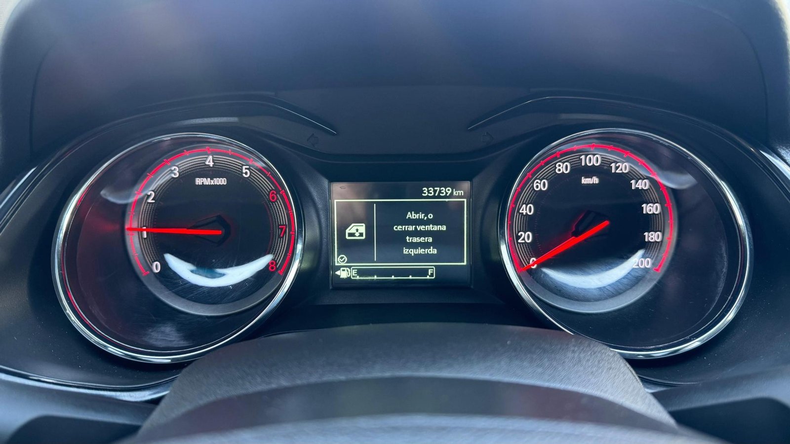 Chevrolet Onix Turbo 2024 - Imagen 8 de 18