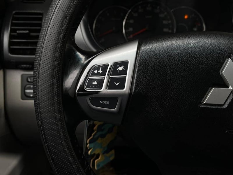 Mitsubishi Montero Sport 2013 - Imagen 11 de 14