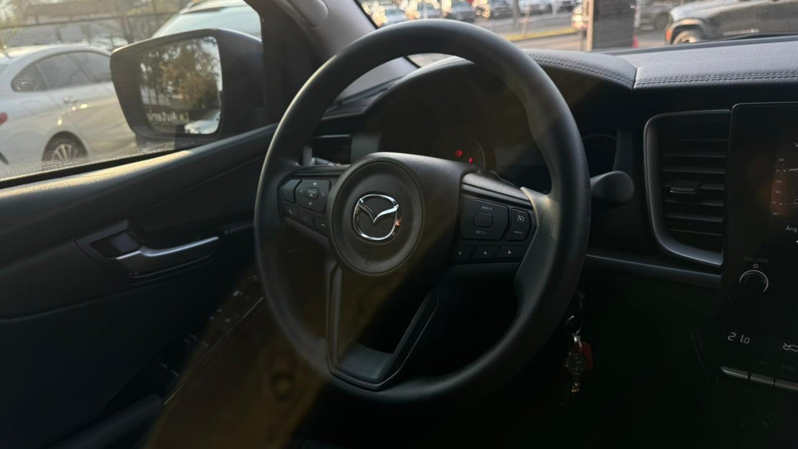 MAZDA BT 50 4WD 3.0 2026 - Imagen 12 de 20