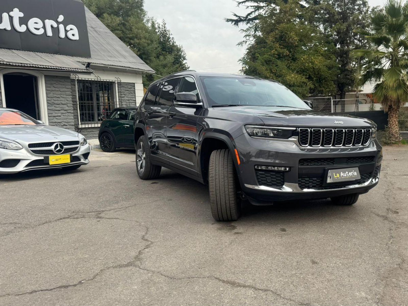 Jeep GRAND CHEROKEE 2025 - Foto 2 de 16