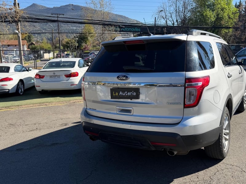 Ford EXPLORER 2015 - Imagen 3 de 20