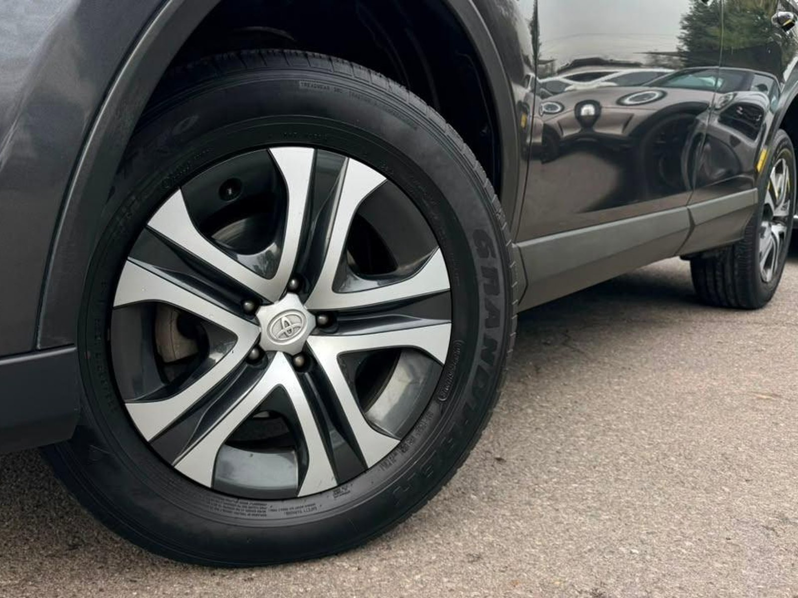 Toyota RAV4 A 2019 - Foto 5 de 20