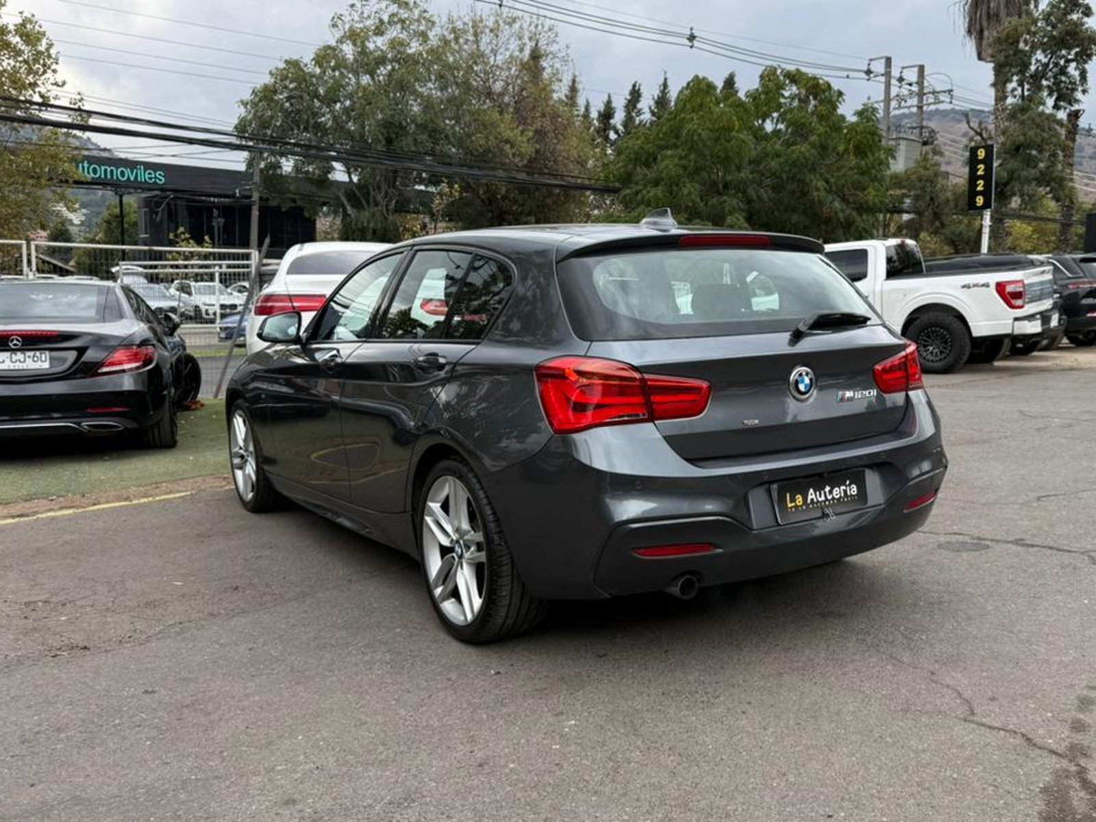 BMW 120i 2017 - Foto 4 de 20