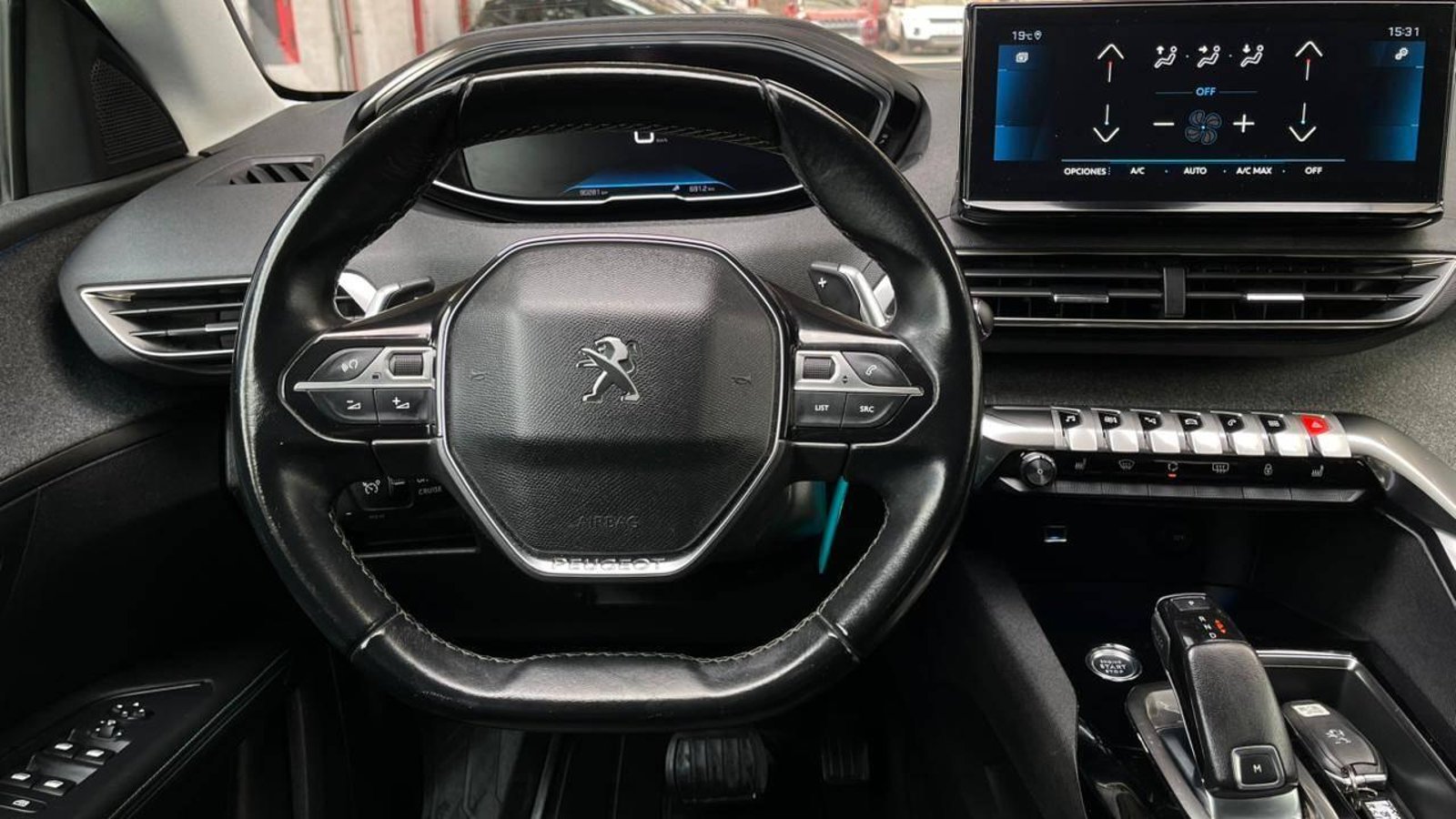 Peugeot 5008 2022 - Imagen 12 de 16