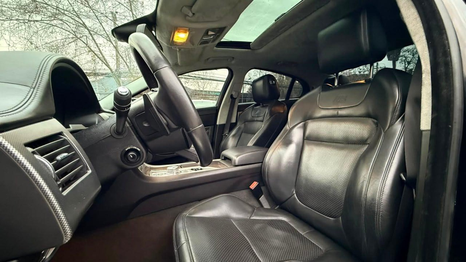 Jaguar XF R 2010 - Imagen 6 de 20