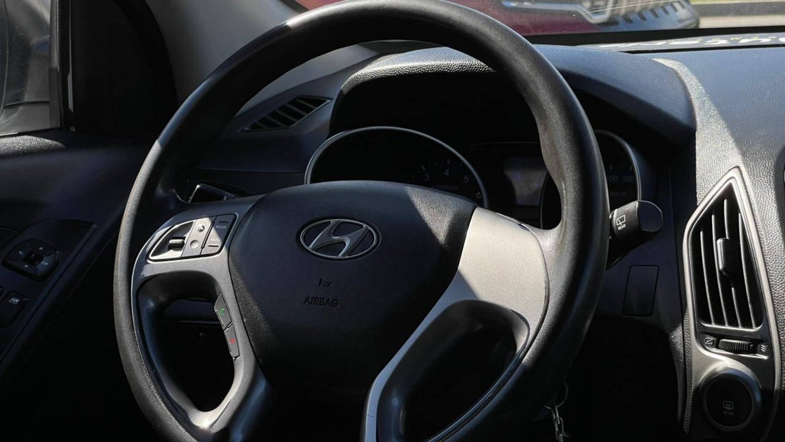 Hyundai TUCSON 2016 - Imagen 9 de 17