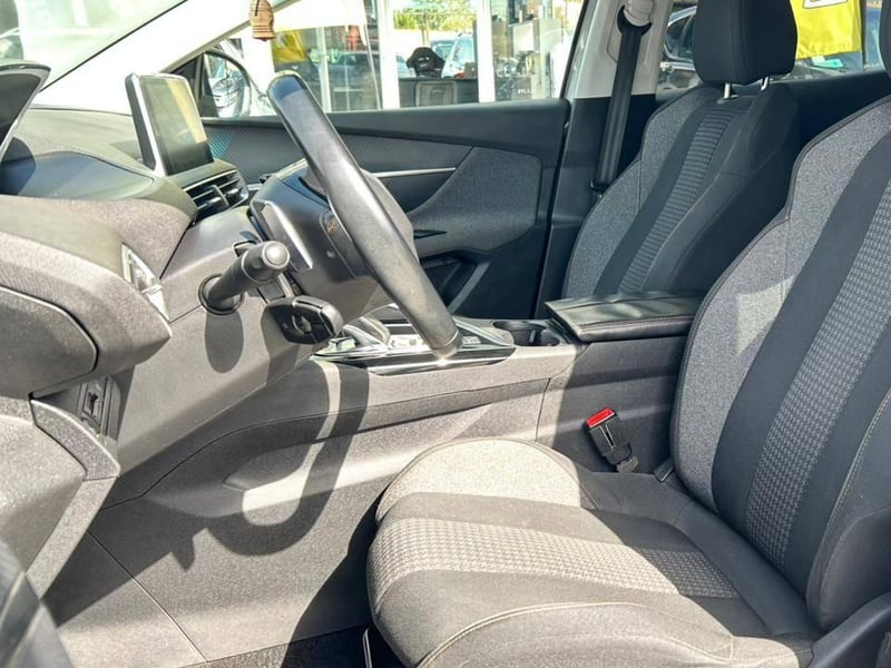 Peugeot 3008 2018 - Imagen 6 de 20