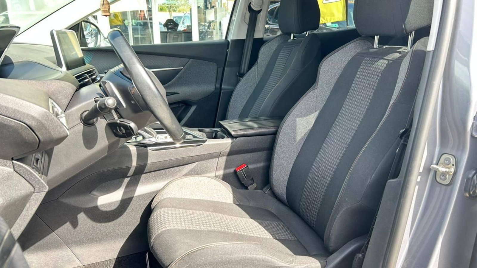 Peugeot 3008 2018 - Imagen 6 de 20
