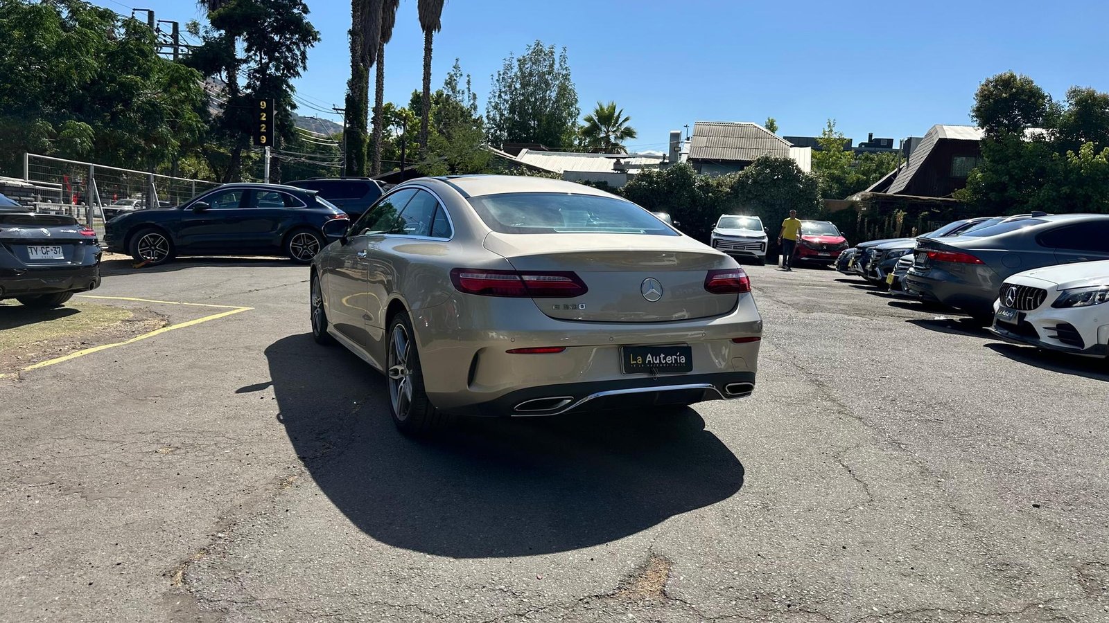 Mercedes Benz E300 2020 - Imagen 3 de 20