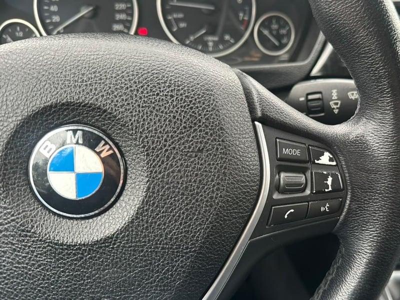 BMW 320I 2013 - Imagen 15 de 20
