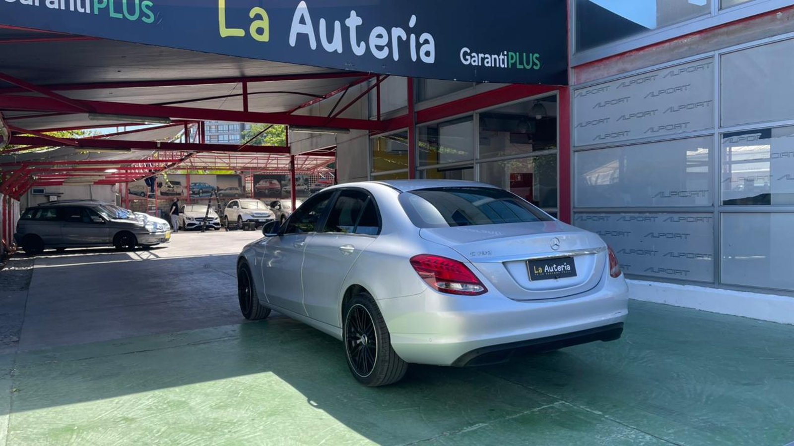 Mercedes Benz C180 2019 - Imagen 3 de 16