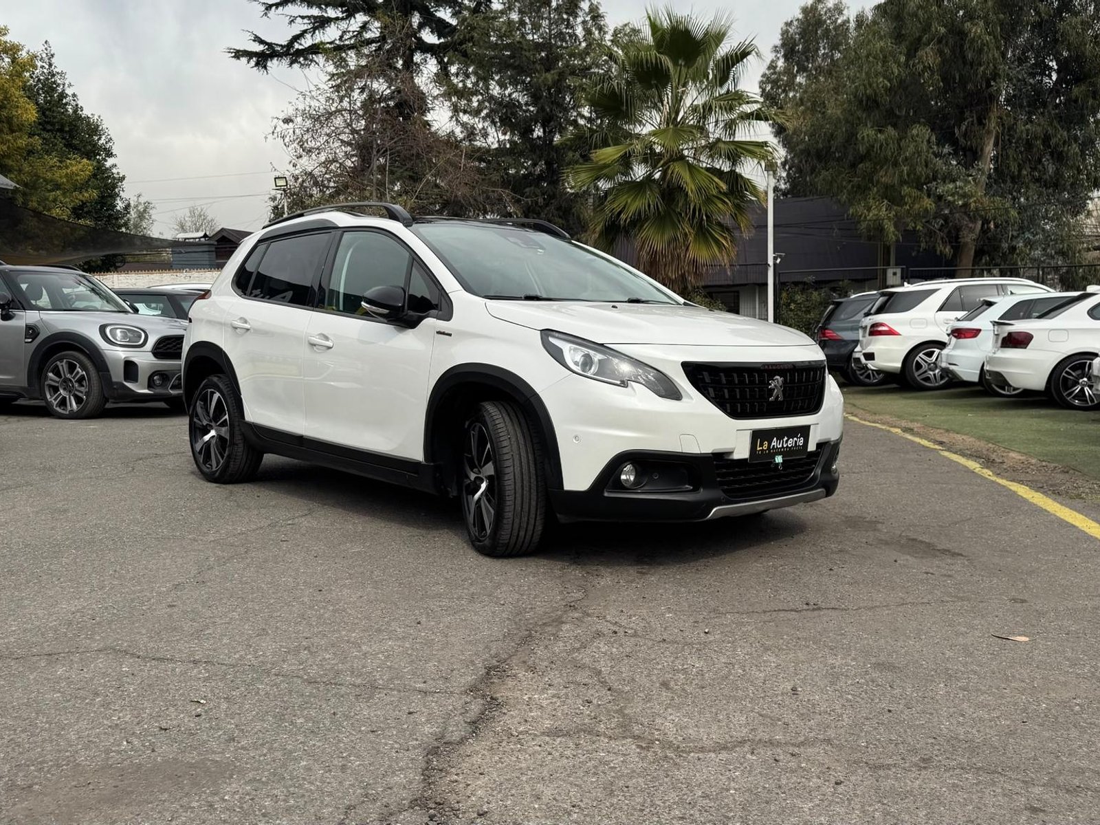 Peugeot 2008 2018 - Foto 2 de 20