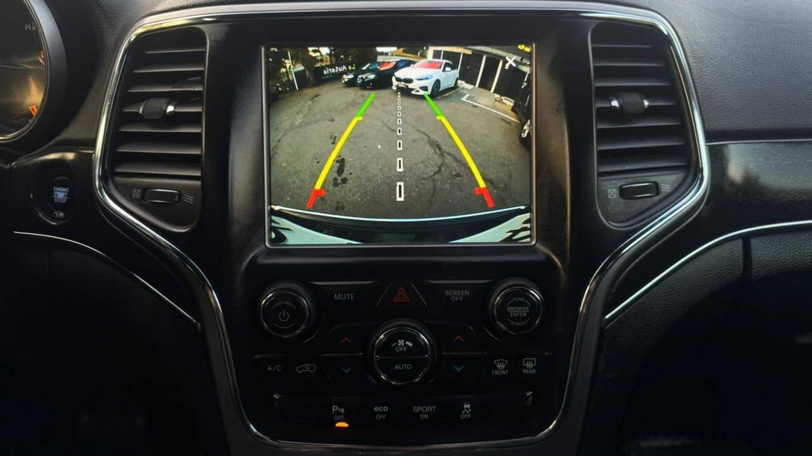 Jeep GRAND CHEROKEE 2019 - Imagen 12 de 20