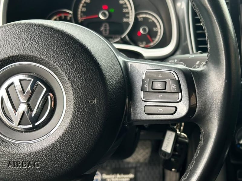 Volkswagen BEETLE 2015 - Imagen 16 de 20